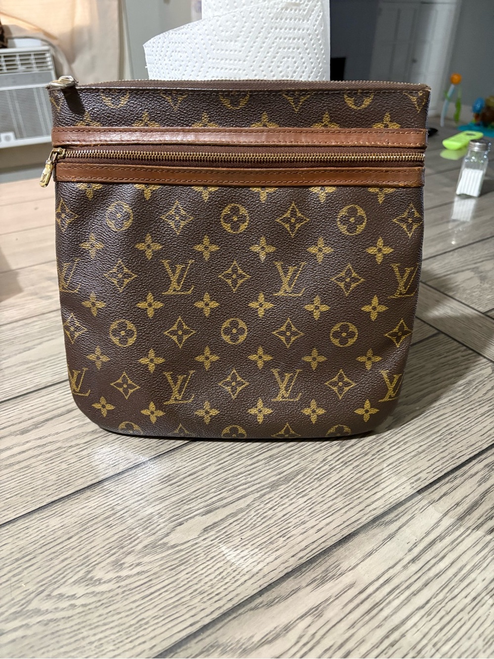 Louis Vuitton Bosphore Pochette Crossbody Bag